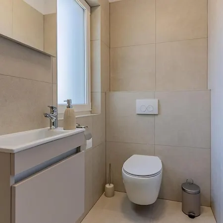 Orhideja Apartmanhotel Cres