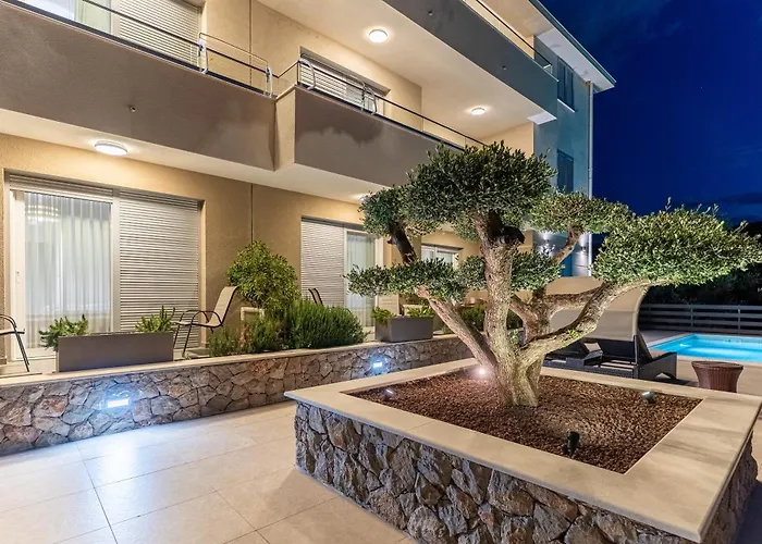 Orhideja Aparthotel Cres