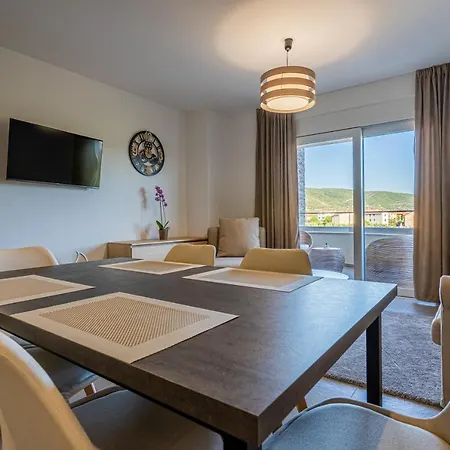 Orhideja Apartahotel Cres