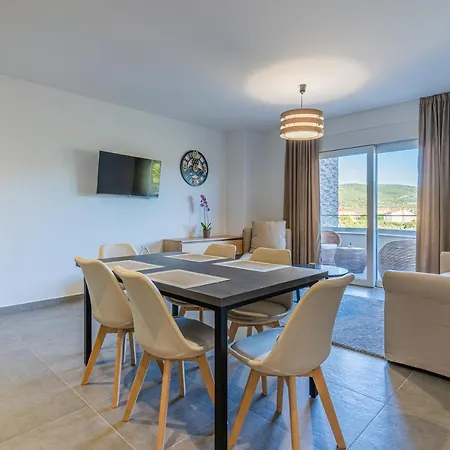 Apartahotel Orhideja Cres