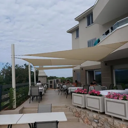 公寓式酒店 Orhideja 4*