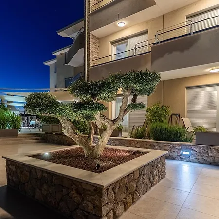 Orhideja Apart Otel 4*