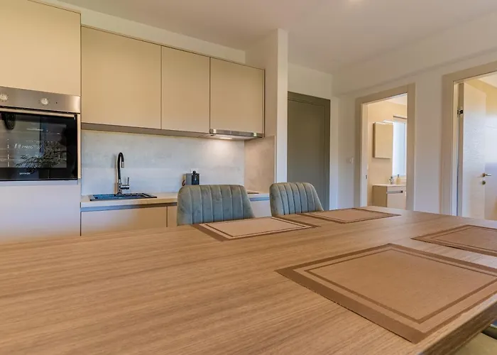 Apartmanhotel Orhideja Cres