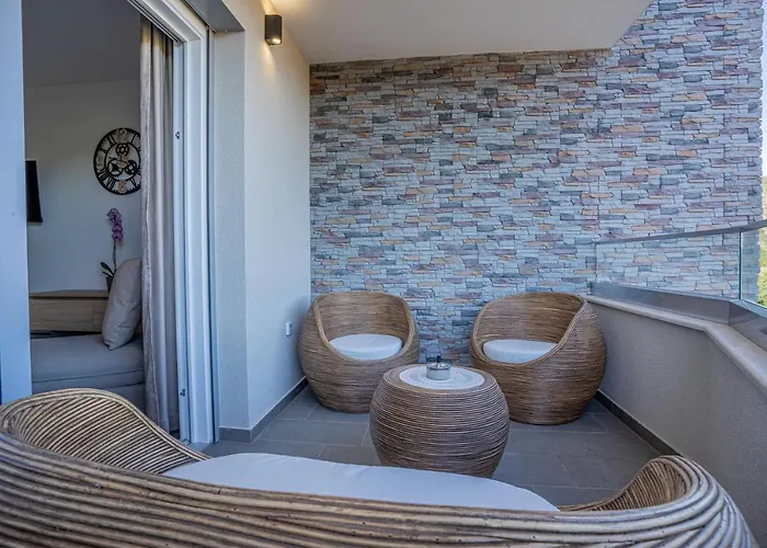 Orhideja Apartmanhotel Cres