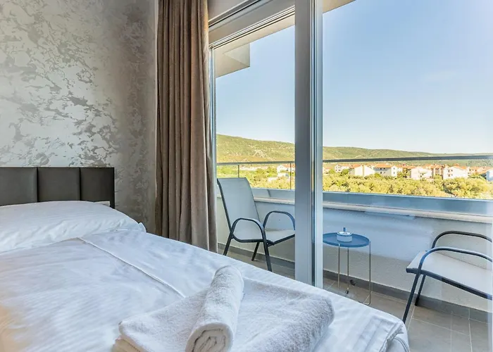 Apartmanhotel Orhideja 4*