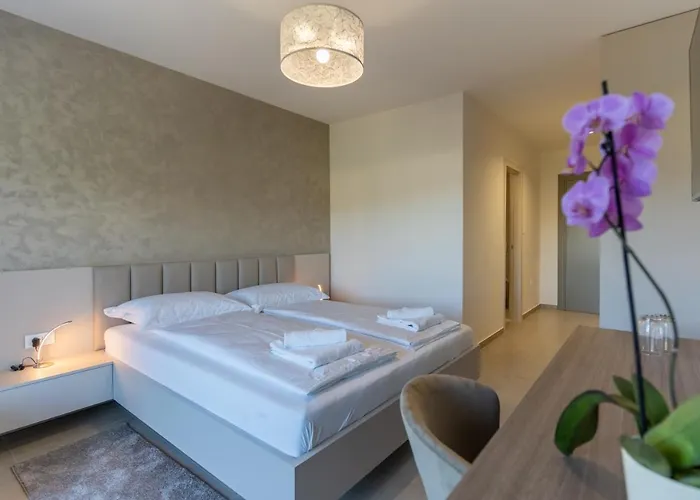 Apartmanhotel Orhideja 4*