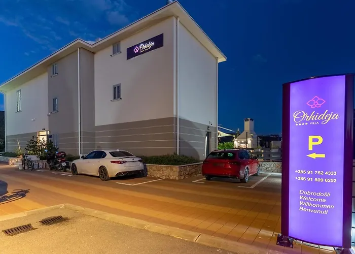 Orhideja Apartmanhotel 4*