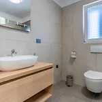 Orhideja 4*